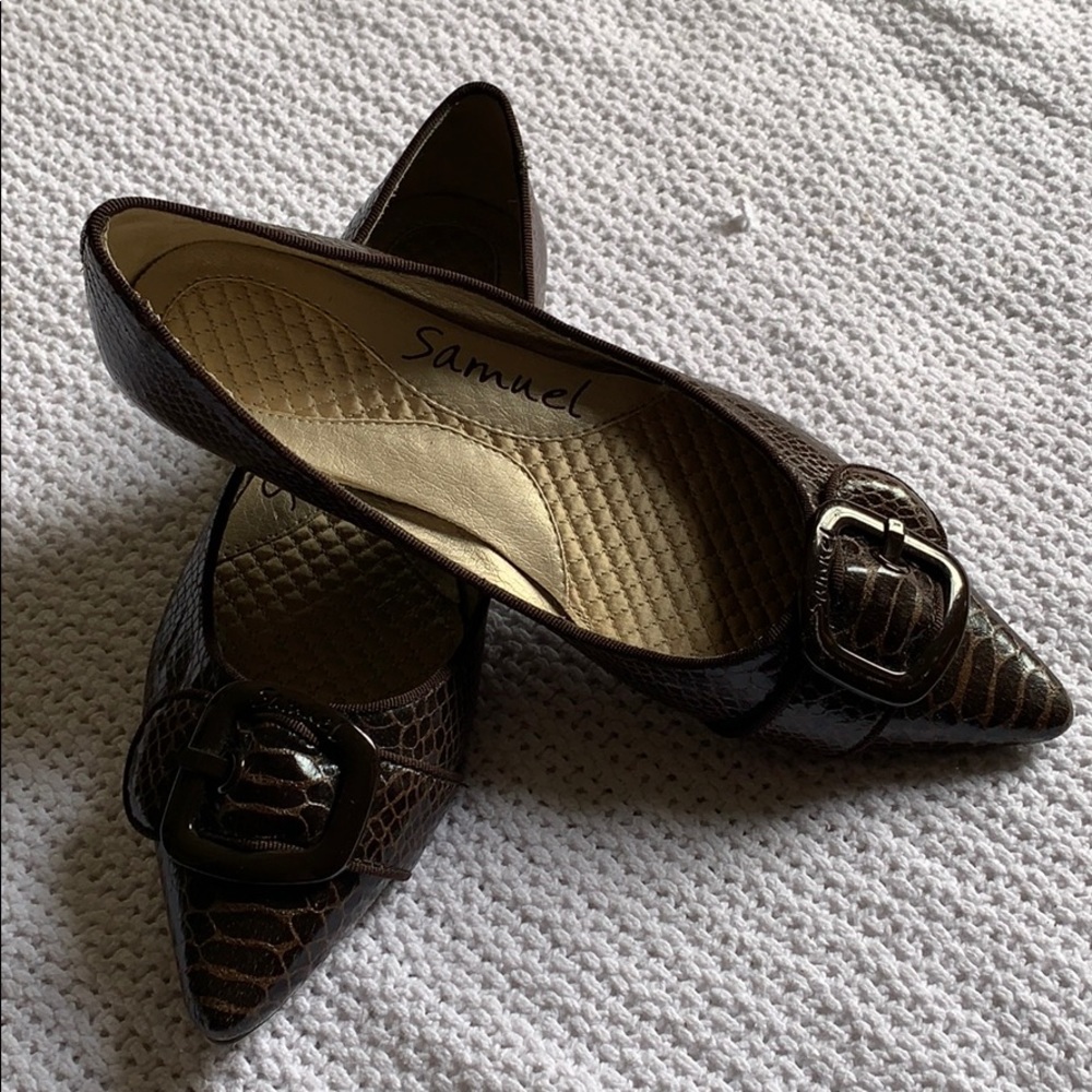 Shoes - Picture 2 of 5